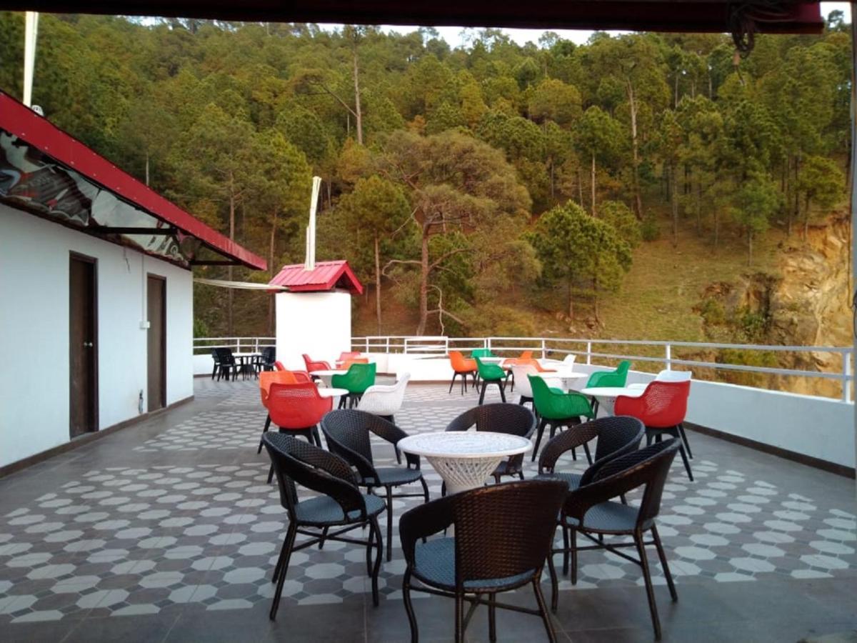 Hotel Le Halcyon , Kasauli Solan Ngoại thất bức ảnh