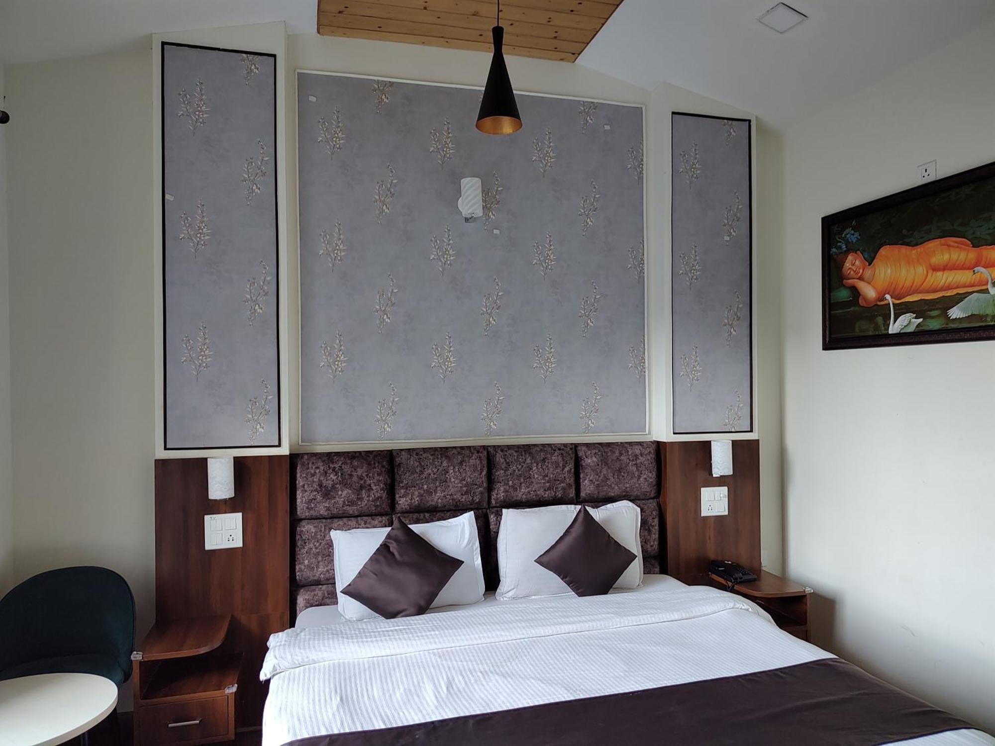 Hotel Le Halcyon , Kasauli Solan Ngoại thất bức ảnh