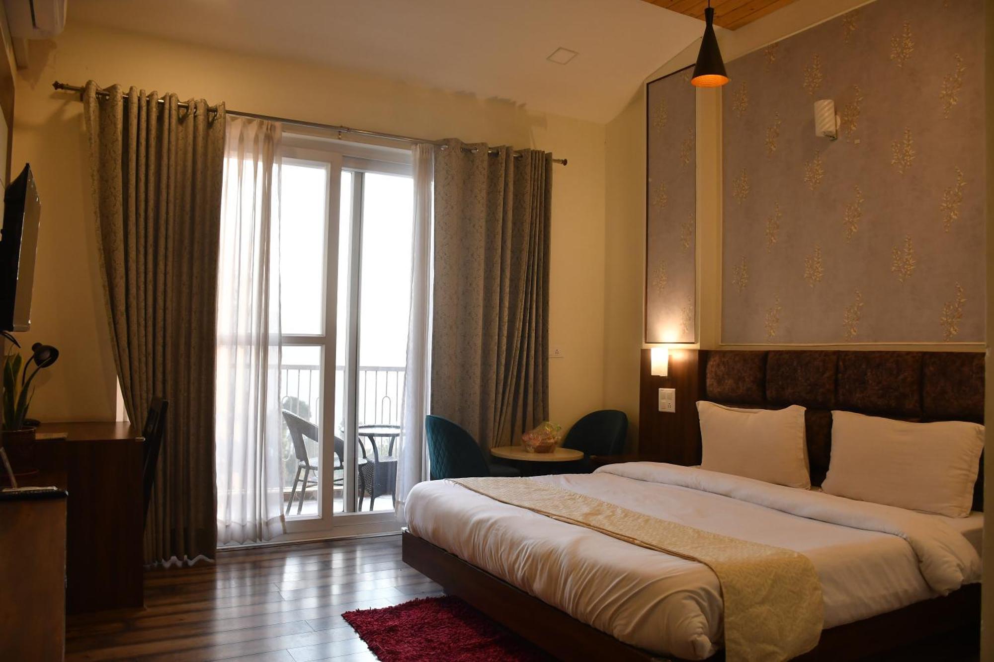 Hotel Le Halcyon , Kasauli Solan Ngoại thất bức ảnh