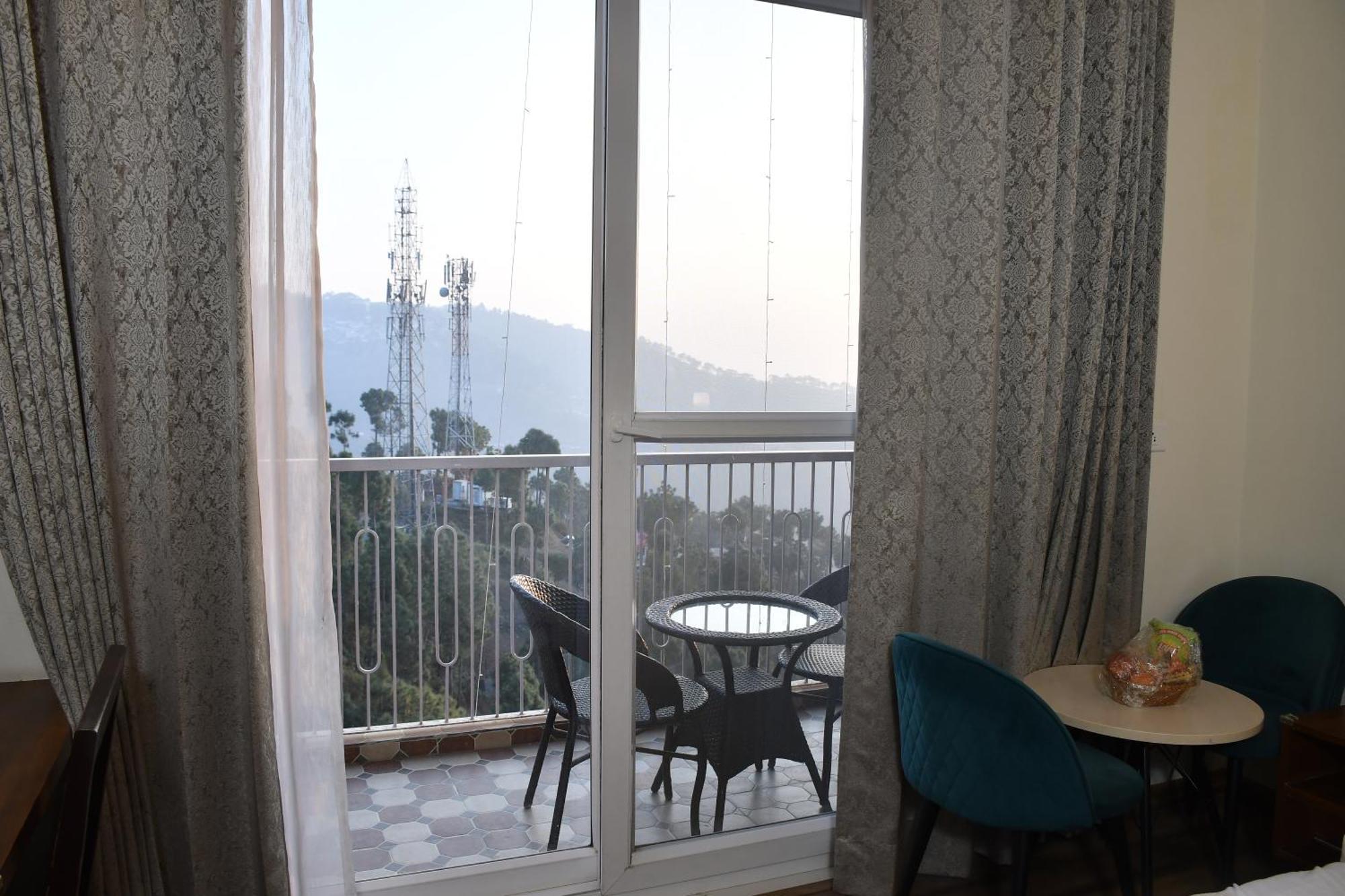 Hotel Le Halcyon , Kasauli Solan Ngoại thất bức ảnh
